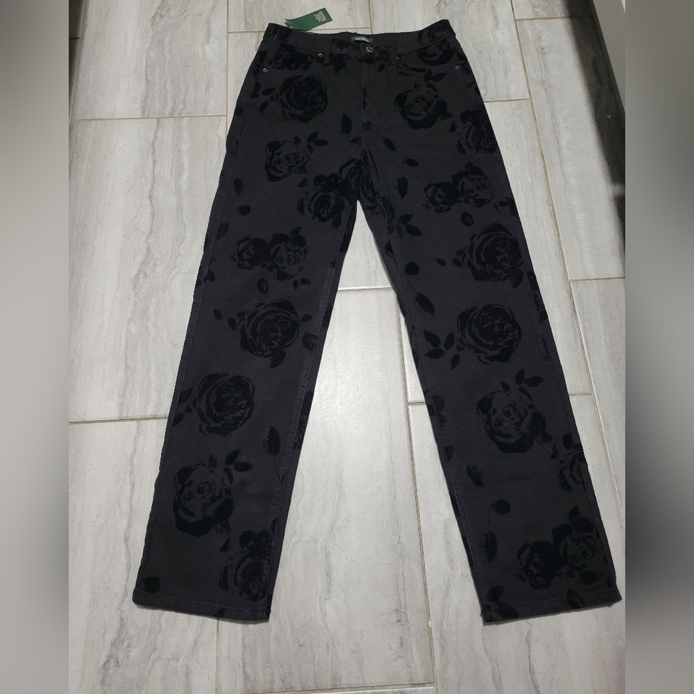 Monogrammed Wild Fable High RiseStraightEasy Rigid Denim Floral Black Jeans SZ 8 - Picture 2 of 16